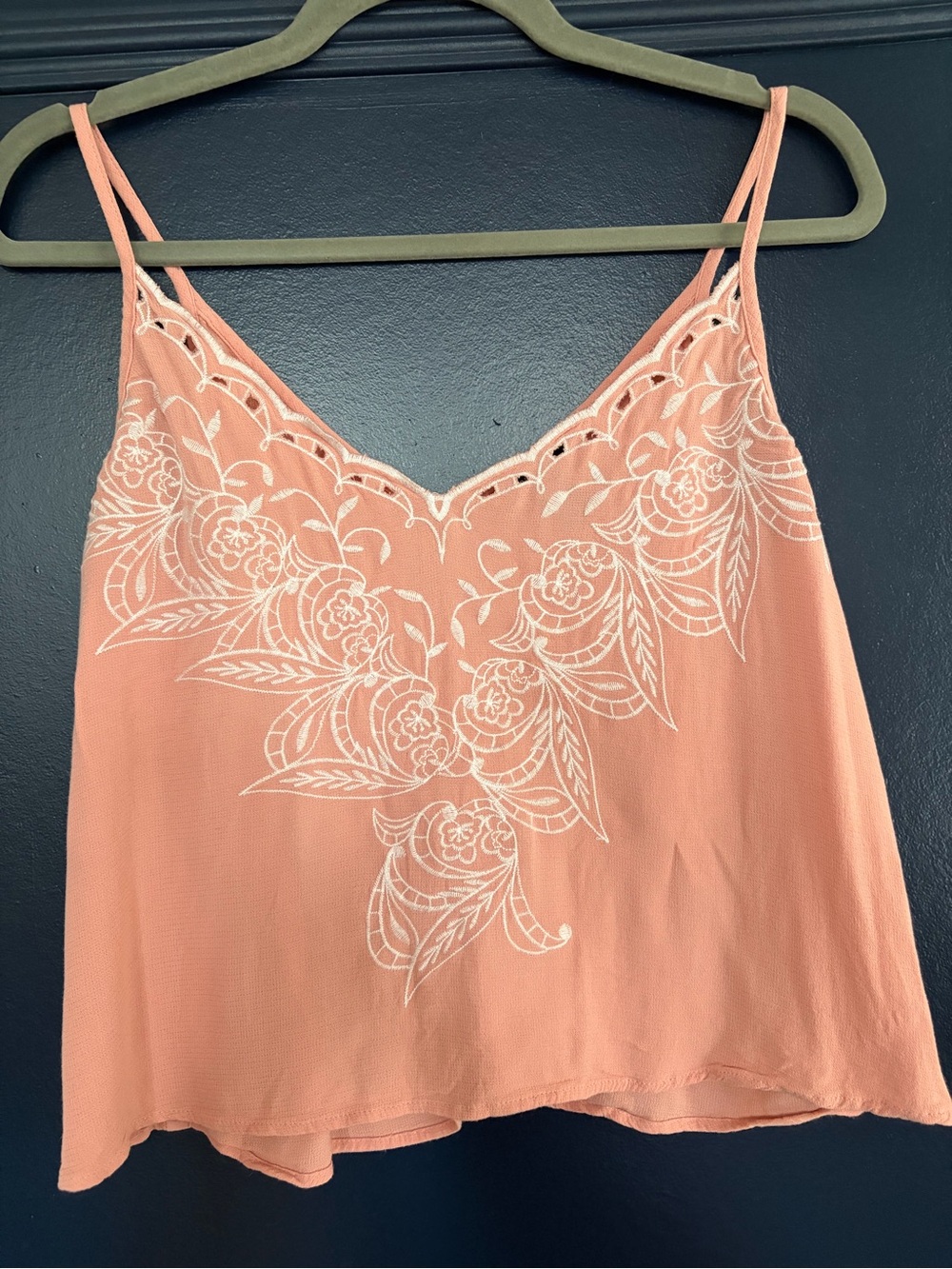 Forever 21 Pink White Embroidered Floral Cami Top S
